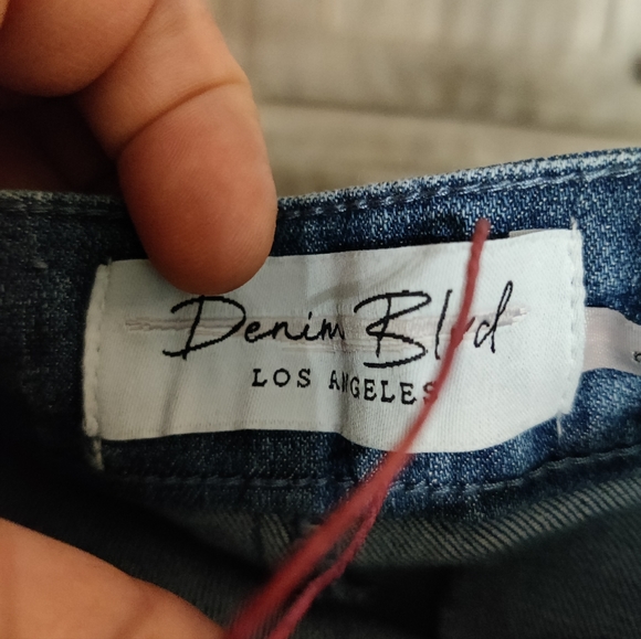 NWT Denim BLVD Belted Denim Wrap Skort - Picture 4 of 6